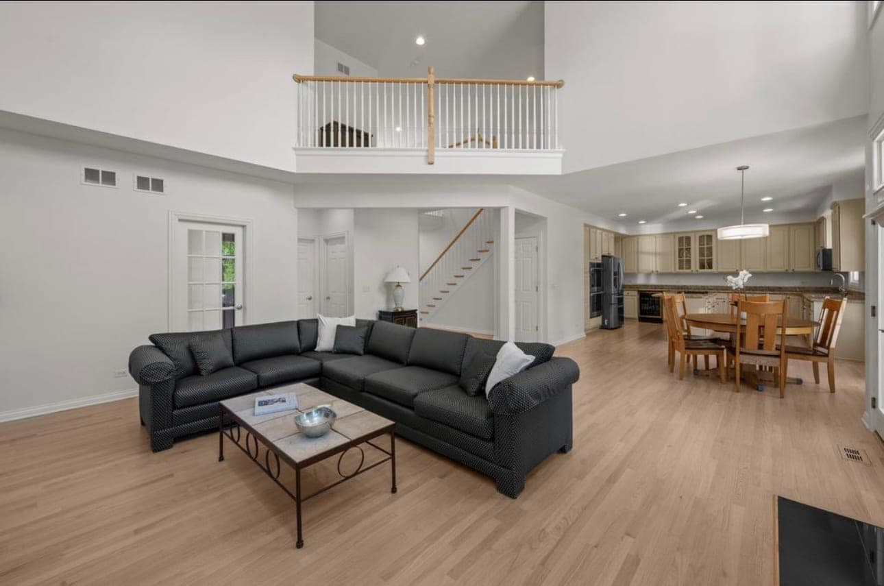 Fuentes Flooring — hardwood floor sanding, refinishing, repair and installation · Chicago, the North Shore & the western suburbs
